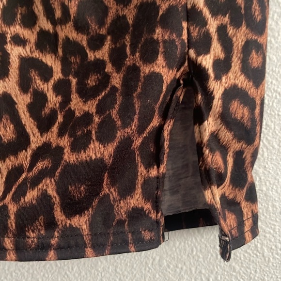 Nasty Gal Leopard Print Mini Skirt Size 2 - Picture 2 of 4